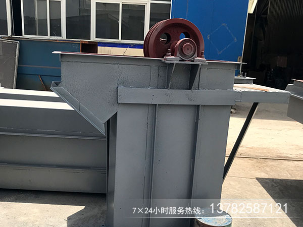 斗提機(jī)相比其他提升機(jī)運(yùn)輸過(guò)程中的優(yōu)勢(shì)